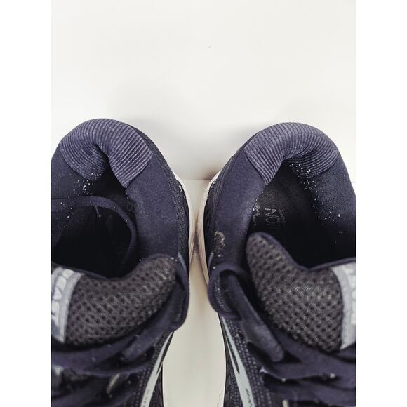 Wide Brooks Men 12.5 - Picture 9 of 10